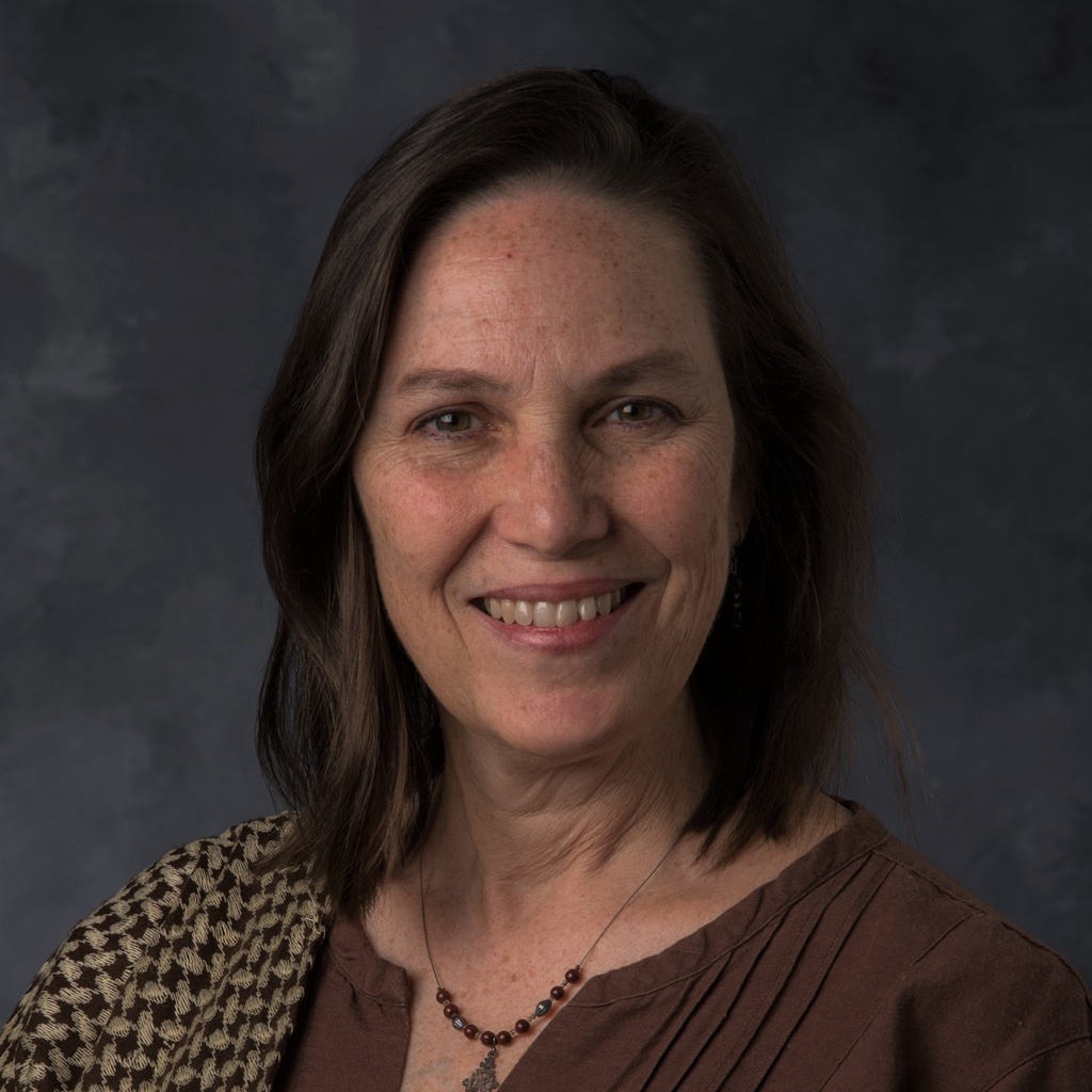 Holly Yoder